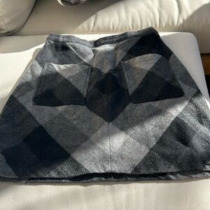 Superdry Black & Grey Geometric Mini Skirt with front pockets and zipper back